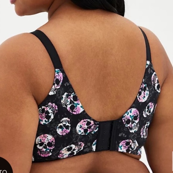 Torrid Dream Wire-Free Bra in Black Floral Skull Print, Sz 42C NWT - Picture 3 of 7